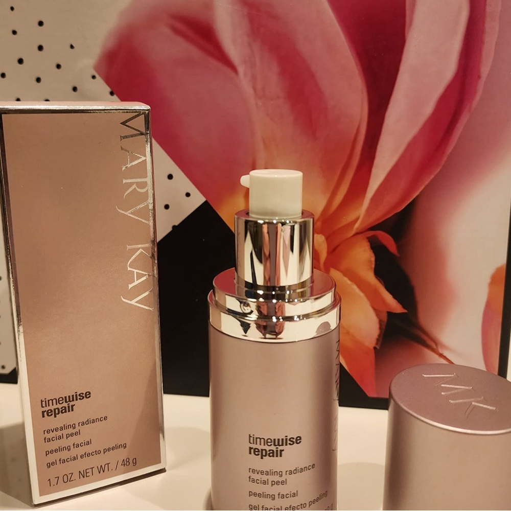Mary Kay Timewise Repair Radiance Peel - Silver and Pink